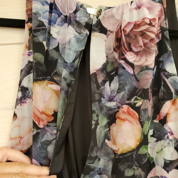 Floral Maternity dress - (L) mid length - like new - Picture 5 of 6